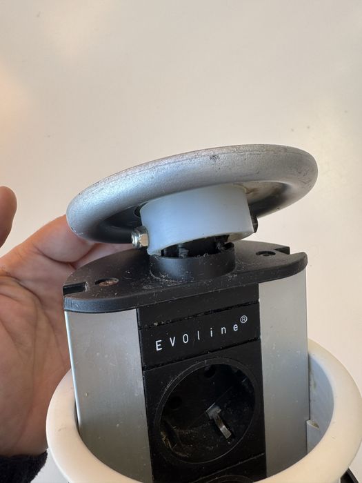 Evoline Triple Socket Wall-Mounted Tower437279674514155525