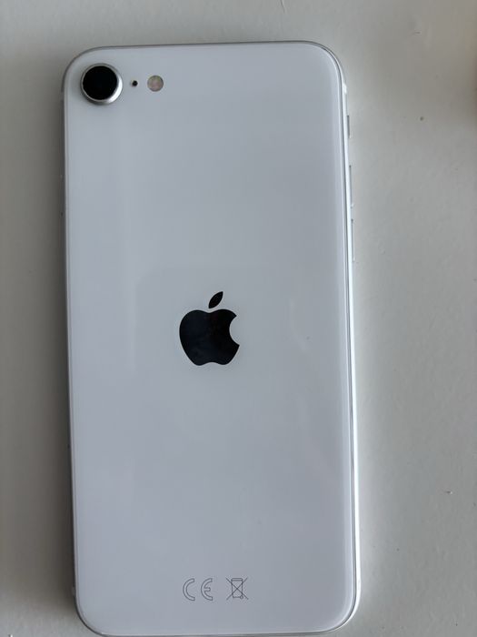 Iphone SE 2020 bateria a 75%