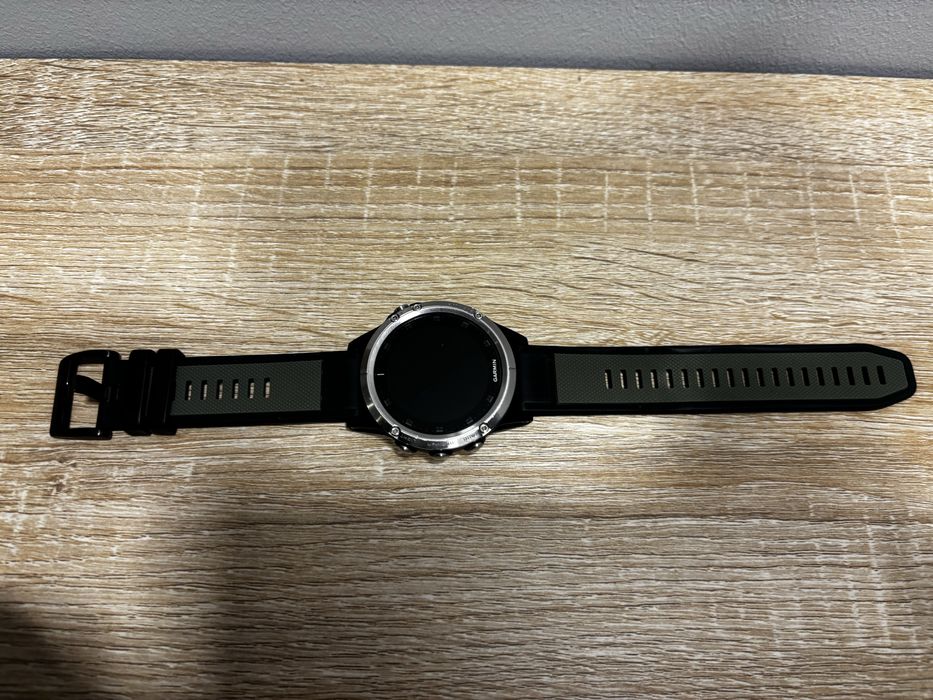 Garmin Fenix 5 Plus - Twoja Niezawodna Mapa i Płatności na Nadgarstku