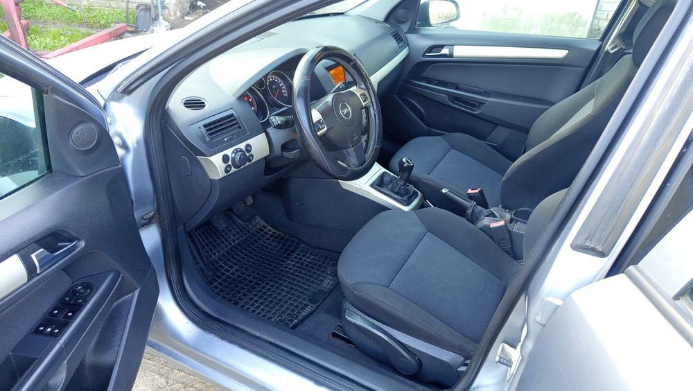 Opel astra H polift 1,3cdti 90km 6-biegów NOWY rozrząd termostat oleje filtry