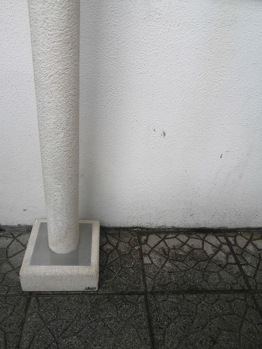 Cabide em inox impecável
