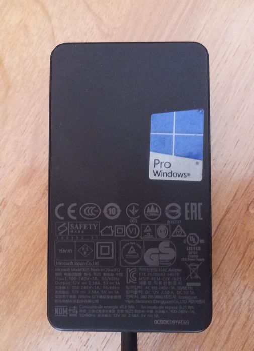 Carregador de Microsoft Surface Pro 4