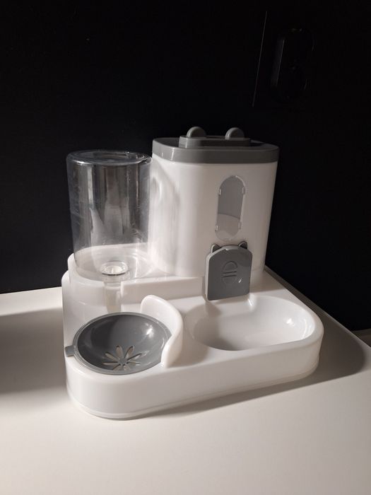 Alimentador de gato ou cão de pequeno porte