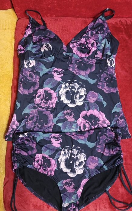 Злитні купальники танкіні