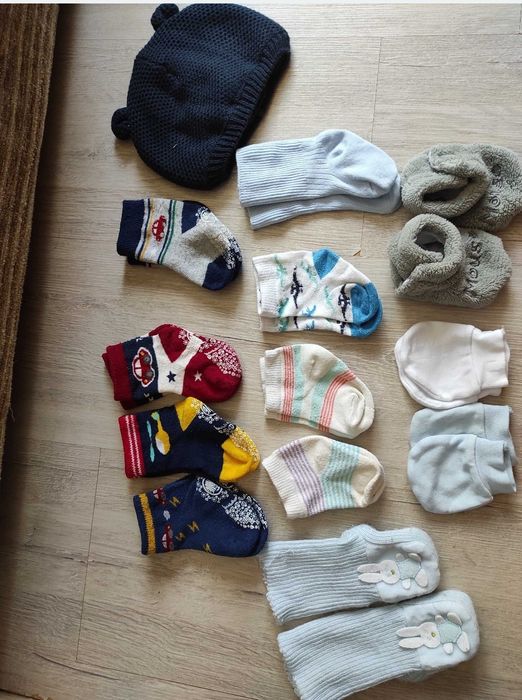 Шапки, шапочки, носки, рукавички для хлопчика