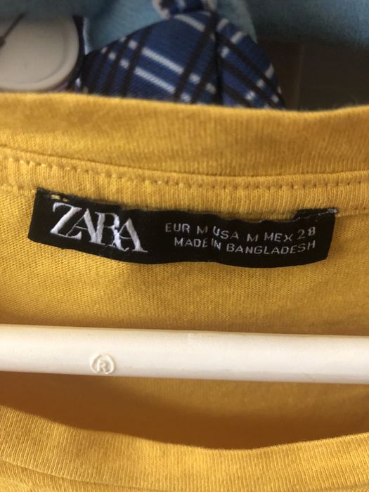 T-shirt Zara amarela