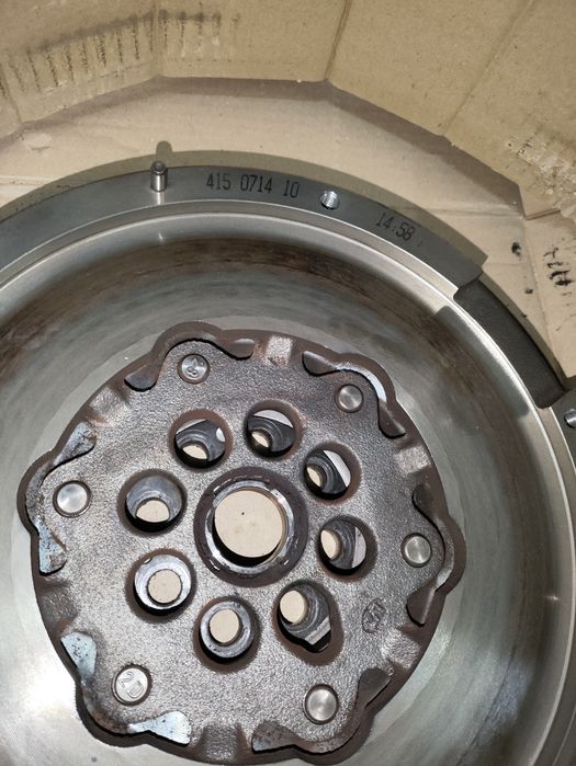 Volante bimassa+embraiagem Luk BMW serie 1 F40/MINI F56 B37 como Novo
