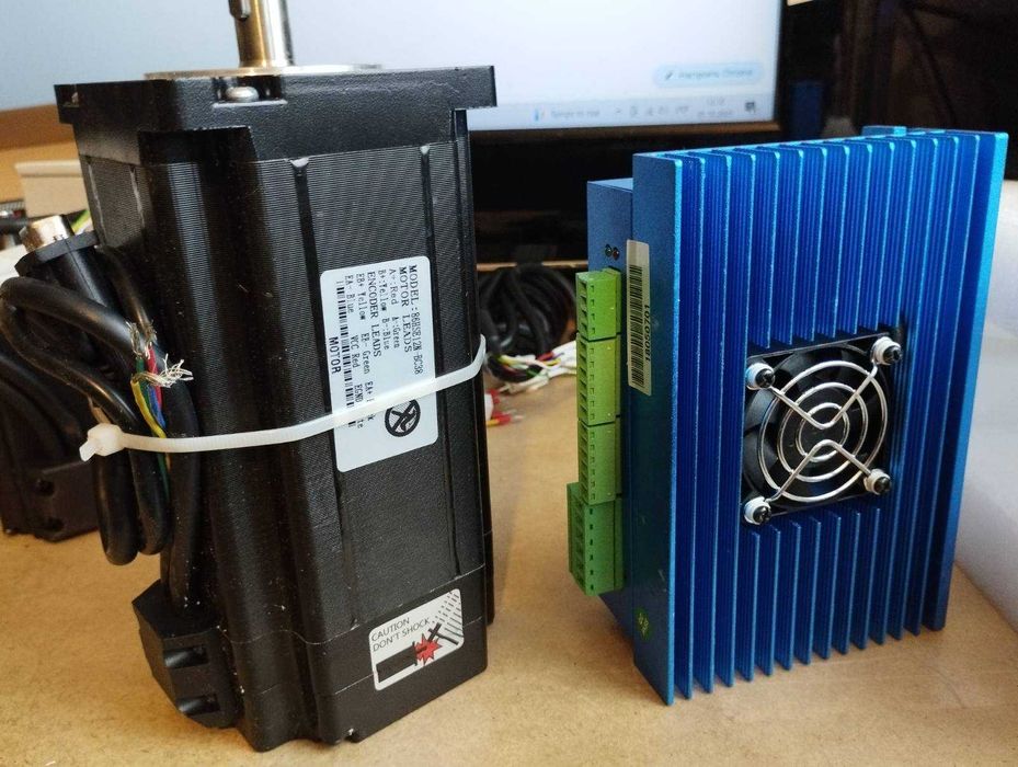 ЧПУ шпіндель 2,2кВт / Гібридні крокові двигуни Nema17 Nema24 Nema32