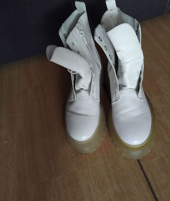 Ботинки  демисезон  41 размер