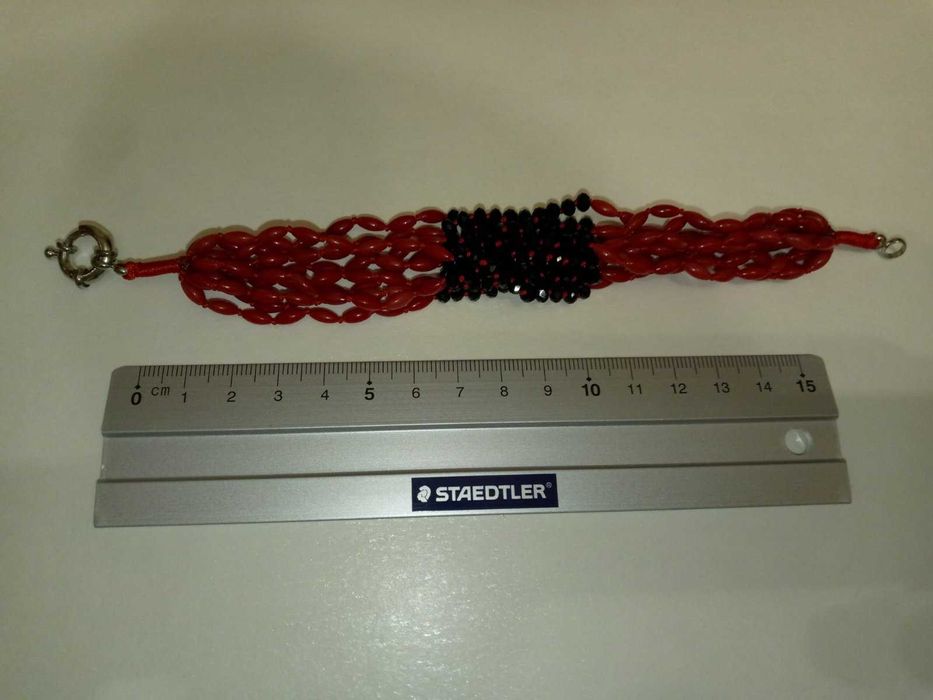 Браслет на руку корал,чорний кварц. Бурштинові буси Ссср