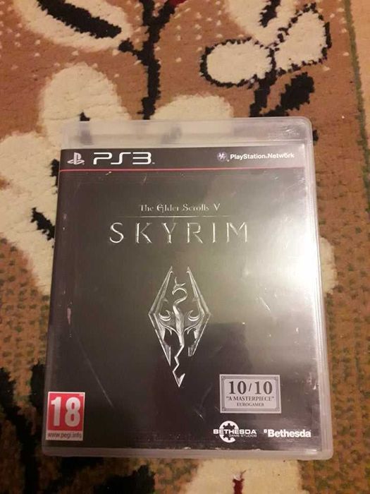 Gra Skyrim na ps3.