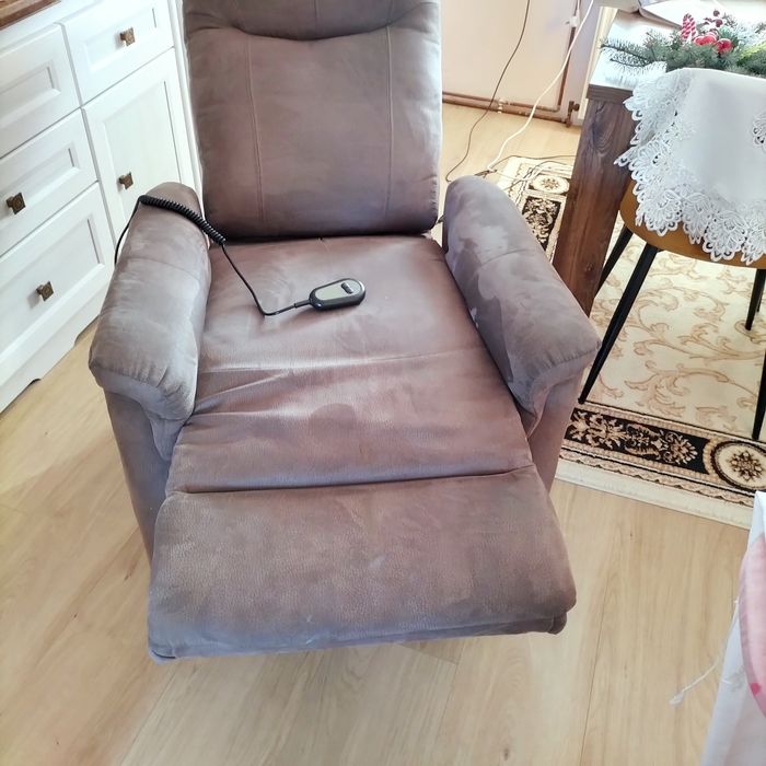 Fotel rozkładany na pilota