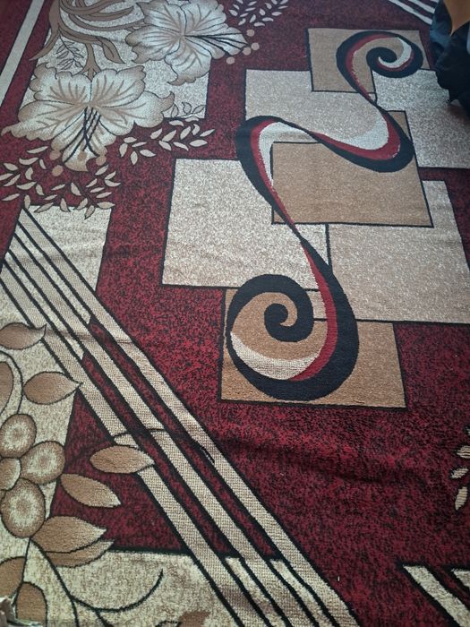 Продам килим б/у