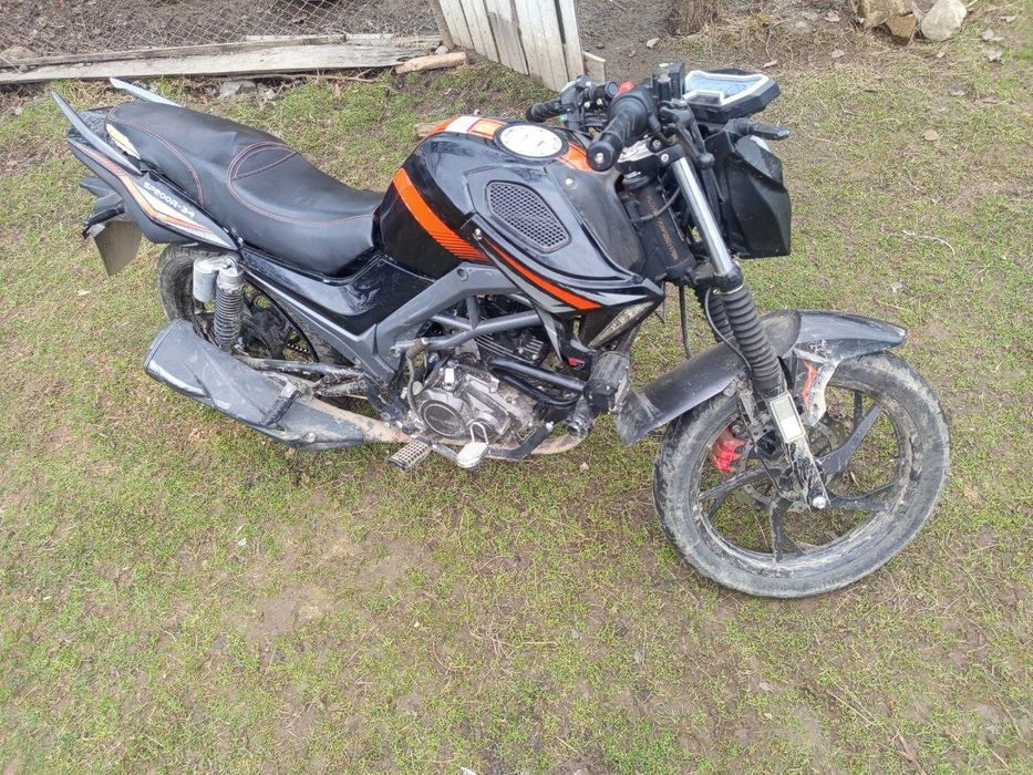 Продам спарк 200 р 34