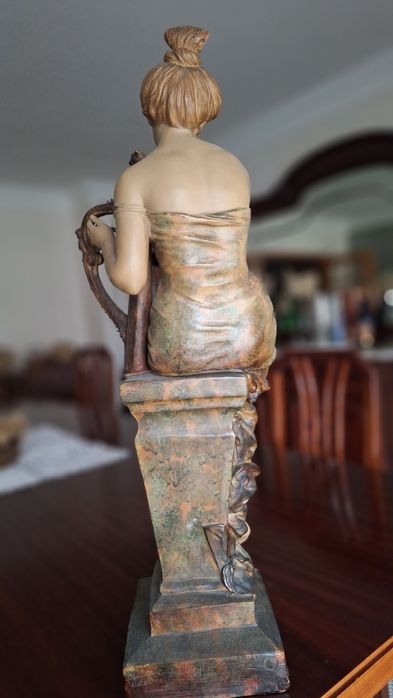 Estatueta Clássica “La Musique” 76cm – Grande Peça Decorativa