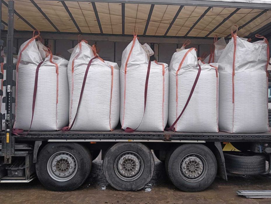 Ściółka dla drobiu – pellet ze słomy 8 mm