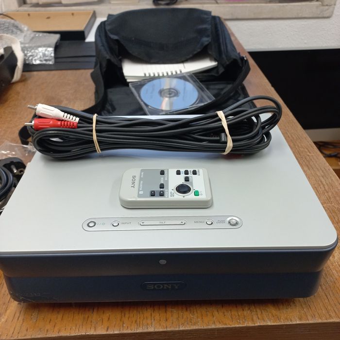 Projector Sony VPL ES2