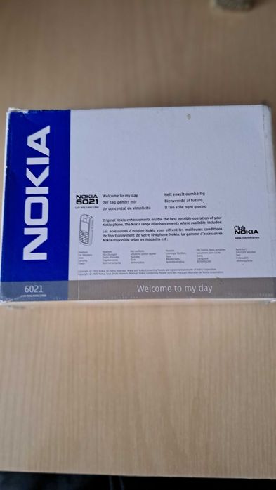Telefon Nokia 6021