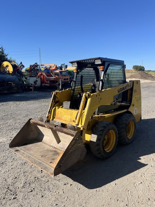 Mini ładowarka przegubowa oborowa bobcat Massey Ferguson Komatsu SK07J