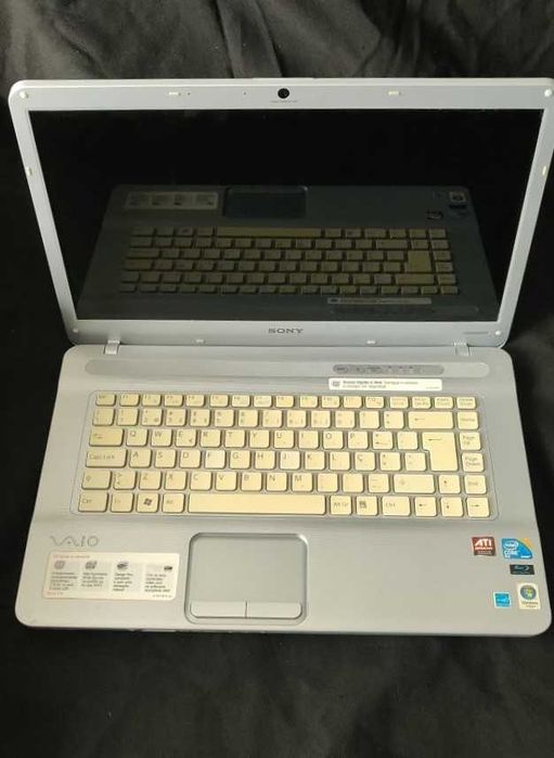 Portáteis Sony e Toshiba (para peças)