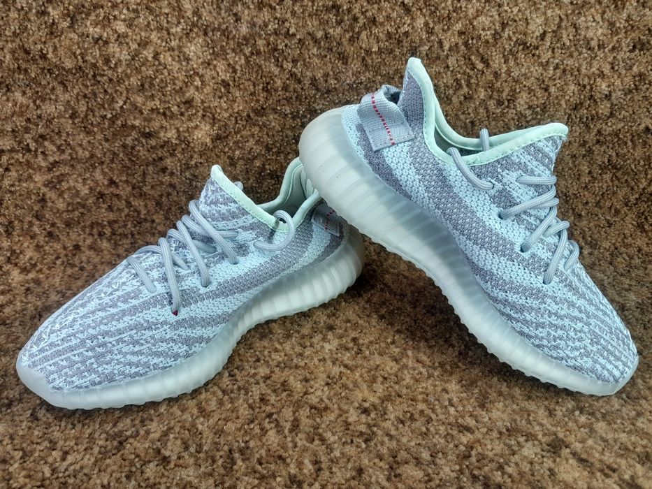Кросівки оригінал Adidas Yeezy Boost 37,36 розмір.