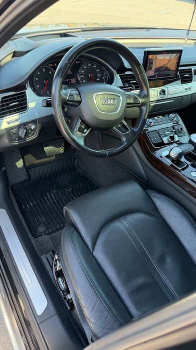 Audi A8 4.0 бензин 2014