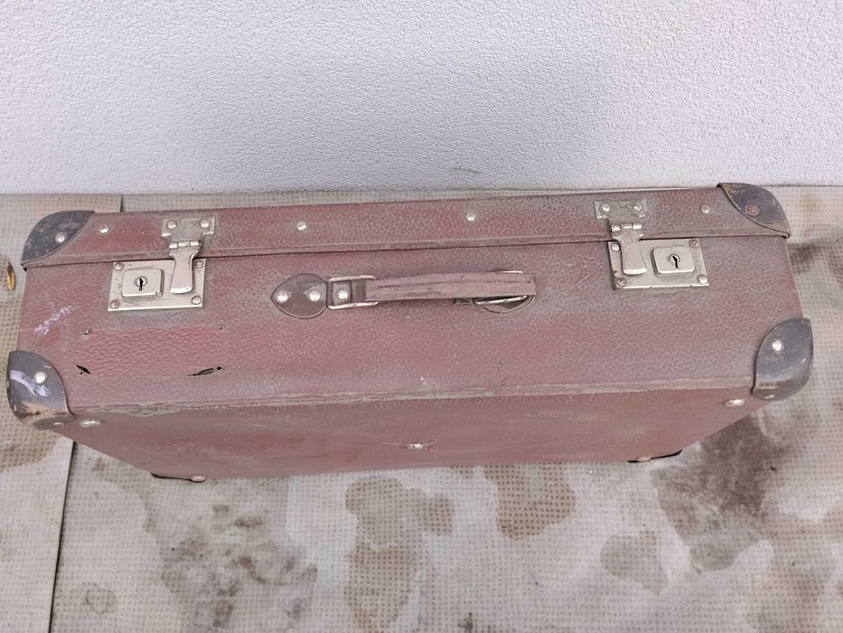 Stara walizka PRL , Vintage 55 x 33 x 15 cm.  25 litrów