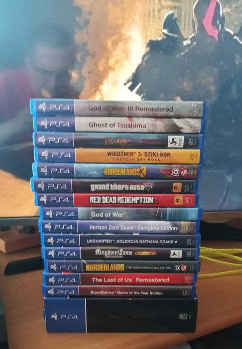 Konsola Sony Playstation 4 (zestaw)