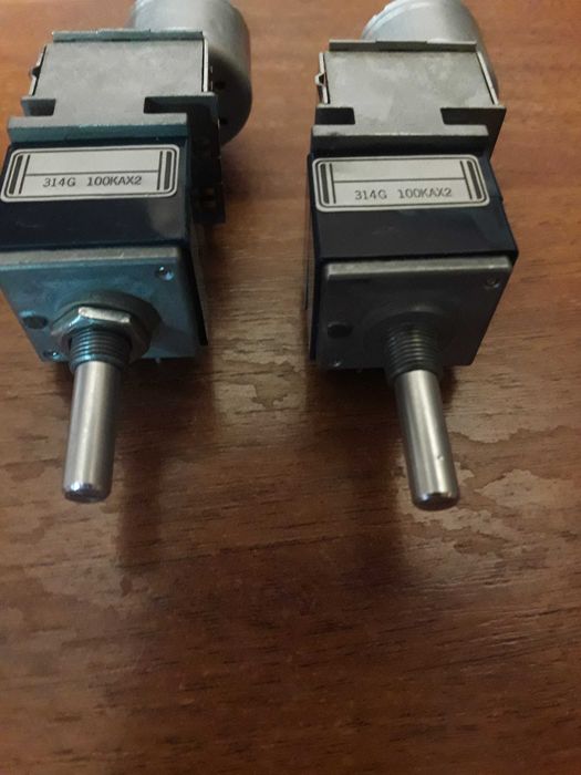 Регулятор громкости, моторизованный, 50к-100к ALPS. новый.