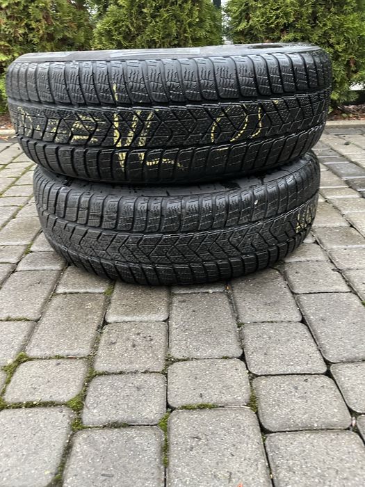 Opony zimowe 215/60/18 Pirelli Sottozero 3 z 2021