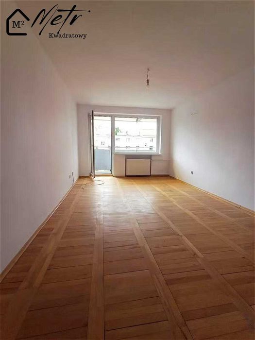 3 pokoje/ 2 piętro/ duży balkon/ miejsce parkingowe