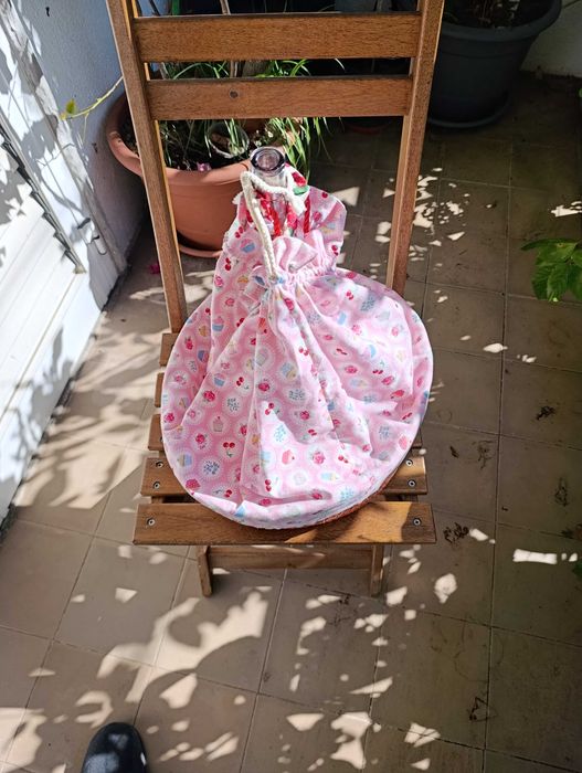 Saco de pano com fundo de uma cesta