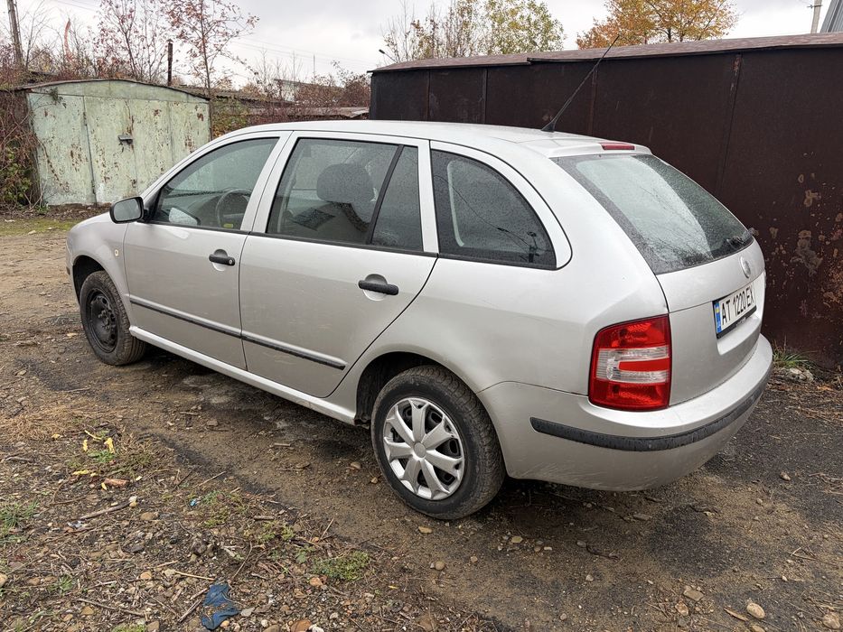 Skoda  fabia 1.2 бензин кондиціонер