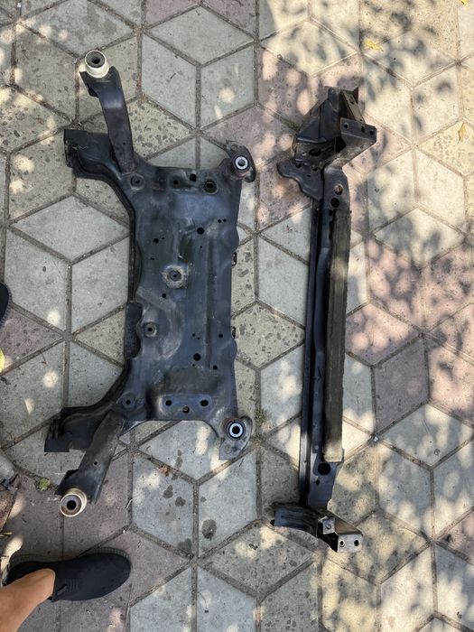 Ford escape 2013 2014 2015 2016 2019 підрамник балка подрамник ричаги