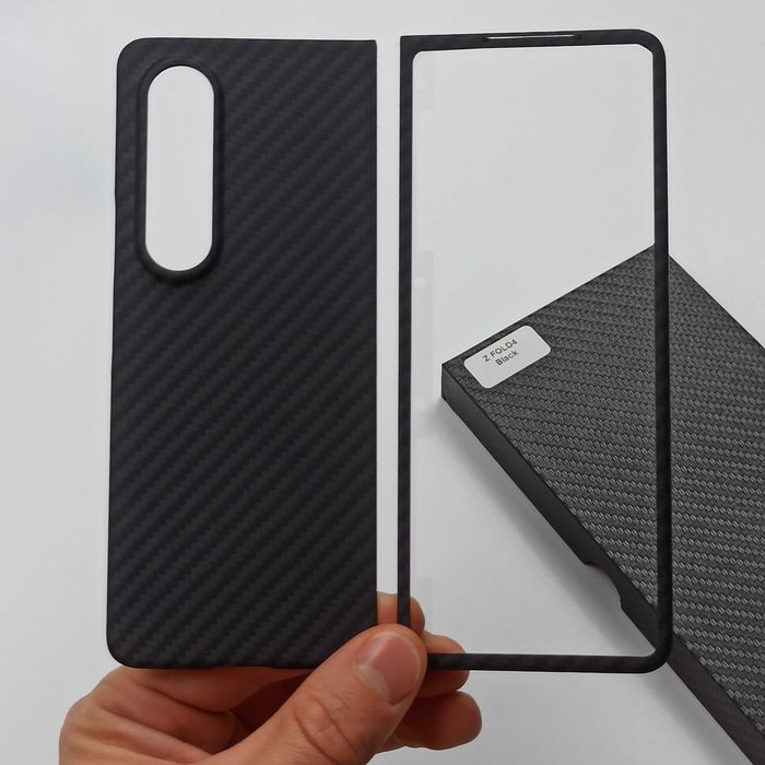 Карбоновый чехол Samsung Galaxy Z Fold 4