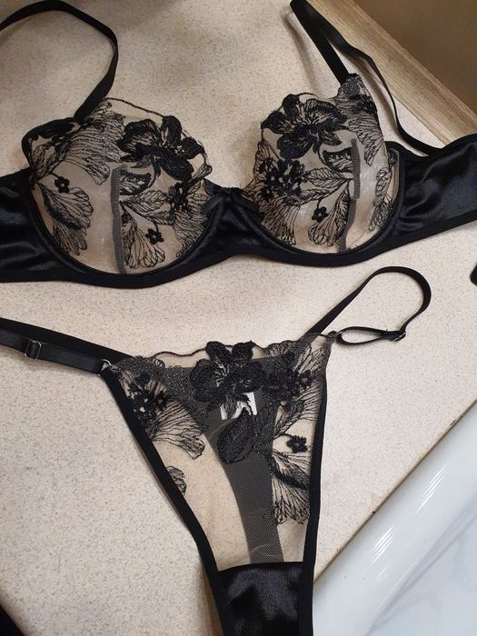 Czarny komplet bielizny 75C prezent walentynki dzień kobiet