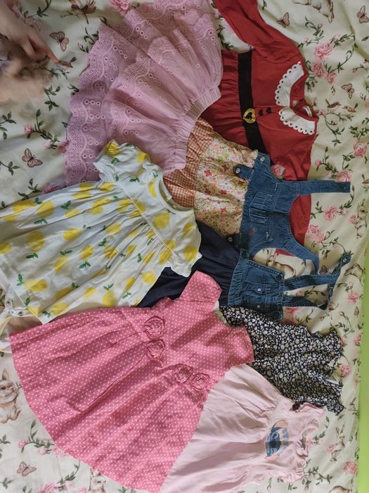 Sprzedam pakę ubranek 86-92