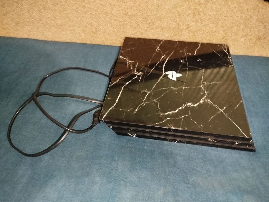 Ps 4 pro, Playstation 1TB