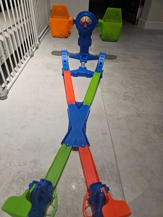 Hot wheels zestaw waga zwycięstwa  tor