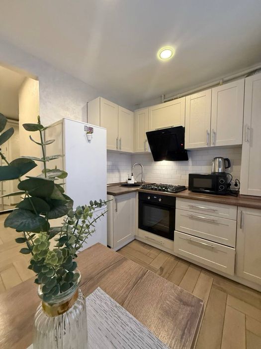 Подобово 2К Центр Яворницького