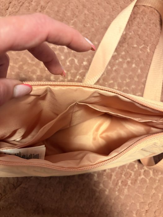 Продам сумку нову від бренду Uniglo нова