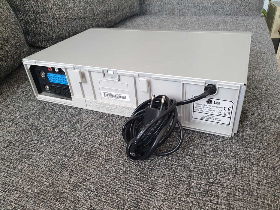 Magnetowid 6-głowicowy LG lv4981 wideo vhs