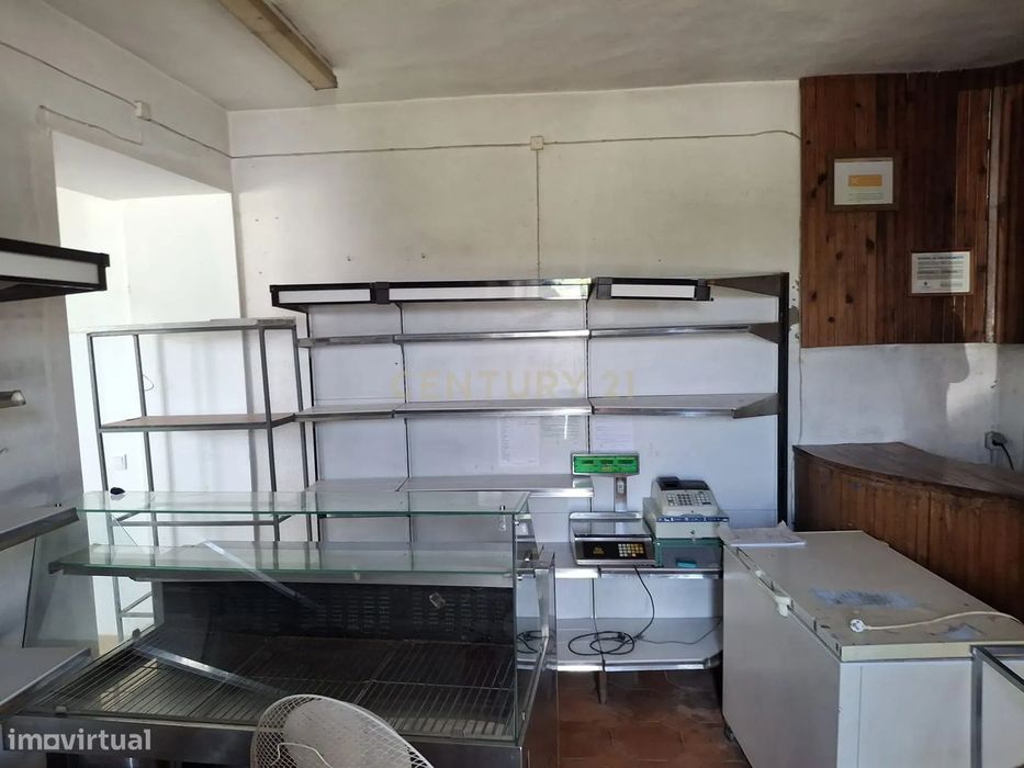Loja de Mercearia para trespasse - Oportunidade Única
