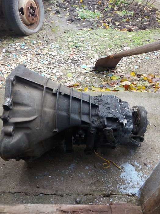 Коробка передач  Мерседес