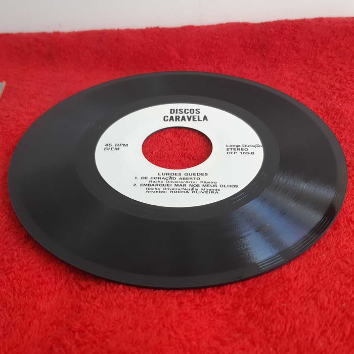 Disco Vinil Single EP Lourdes Guedes c/ dedicatória Autografada