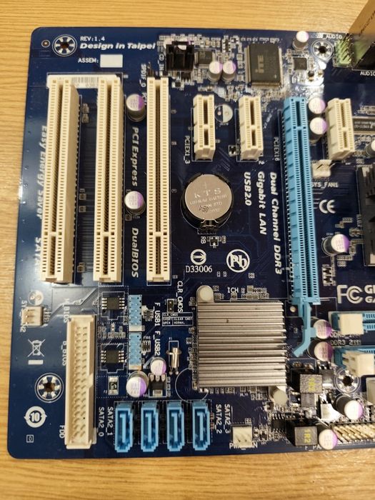 Комплект для пк з корпусом