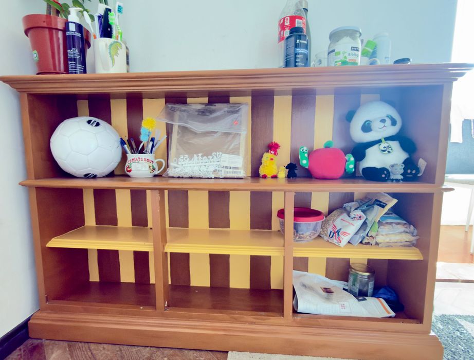 Display Shelf / Wooden Display Rack