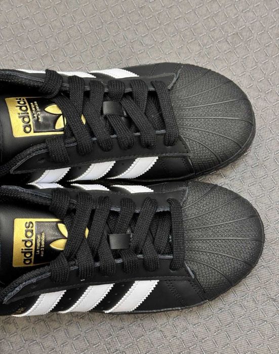 original_SUPERSTAR R.37