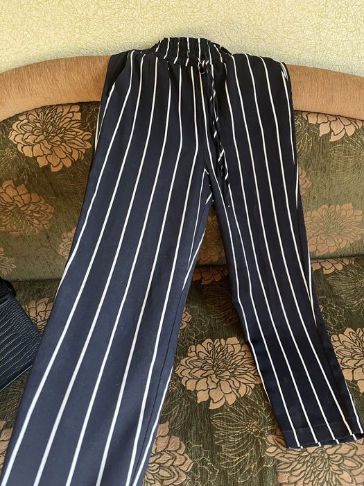 Брюки в полоску