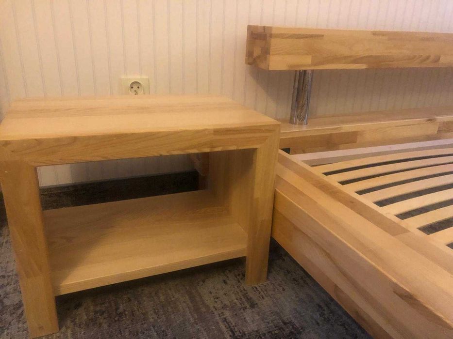 Łóżko sypialniane  dębowe z szafkami nocnymi